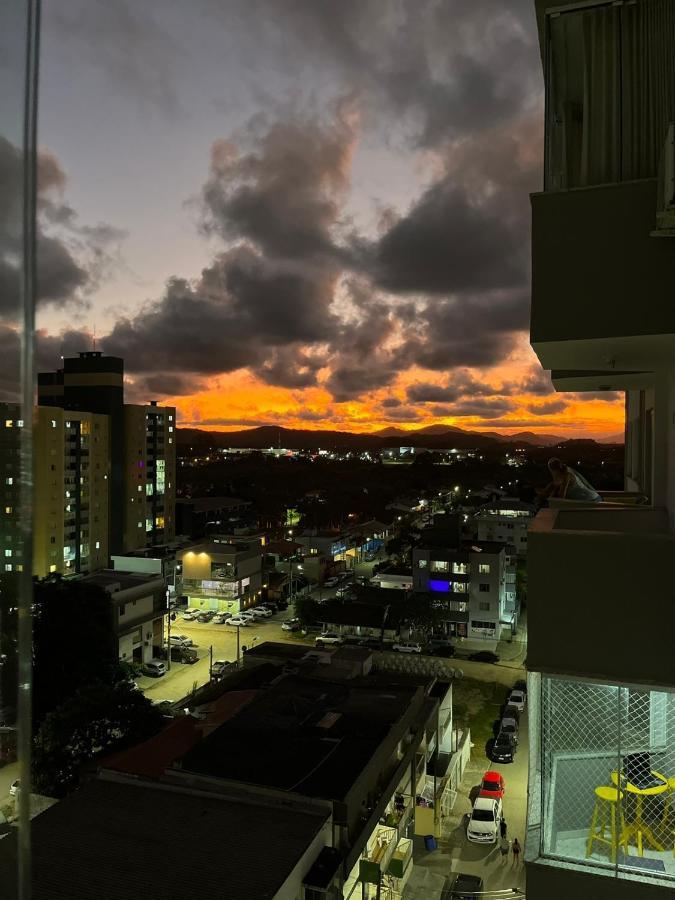 Apartamento Dona Elvira Piçarras Exteriör bild